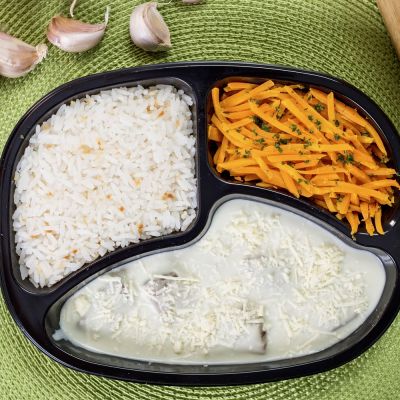 PP 17 - Fil&eacute; ao Gorgonzola, Arroz com Alho e Cenoura Sauth&eacute; - 400g